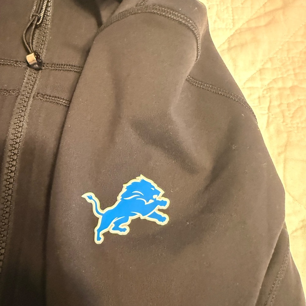 Lululemon Define Jacket - Picture 3 of 5